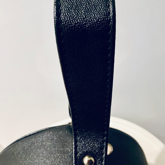 1960s-Style Black Circular Structured Handbag with Gold Hardware - Picture 3 of 9